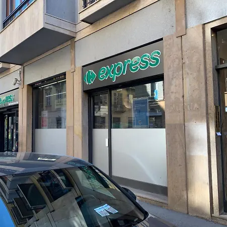 Διαμέρισμα Montevecchio 11 *