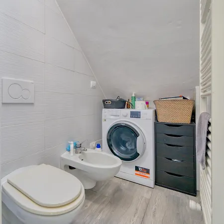 Διαμέρισμα Montevecchio 11 *